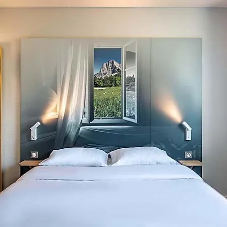 Hotel Saint Jean De Maurienne 2*