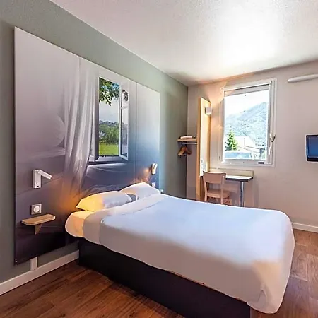Hotel Saint Jean De Maurienne