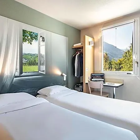 Hotel Saint Jean De Maurienne 2*